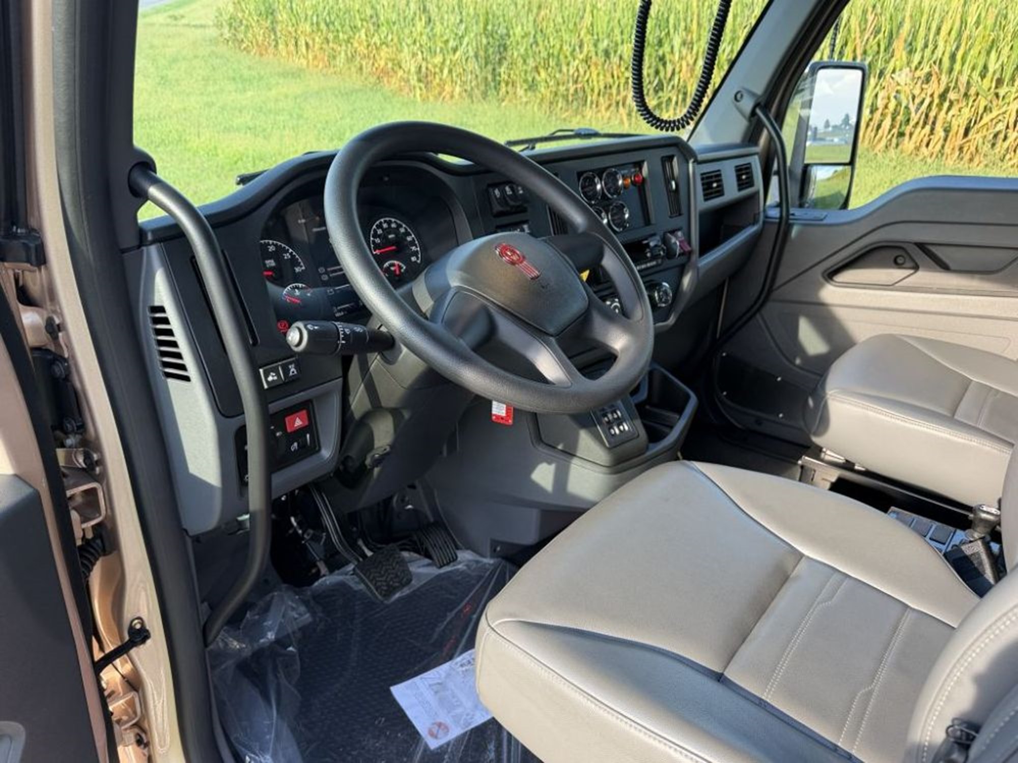 2027 Kenworth T480 VJ255970-07 2027 Kenworth T480 VJ255970-07