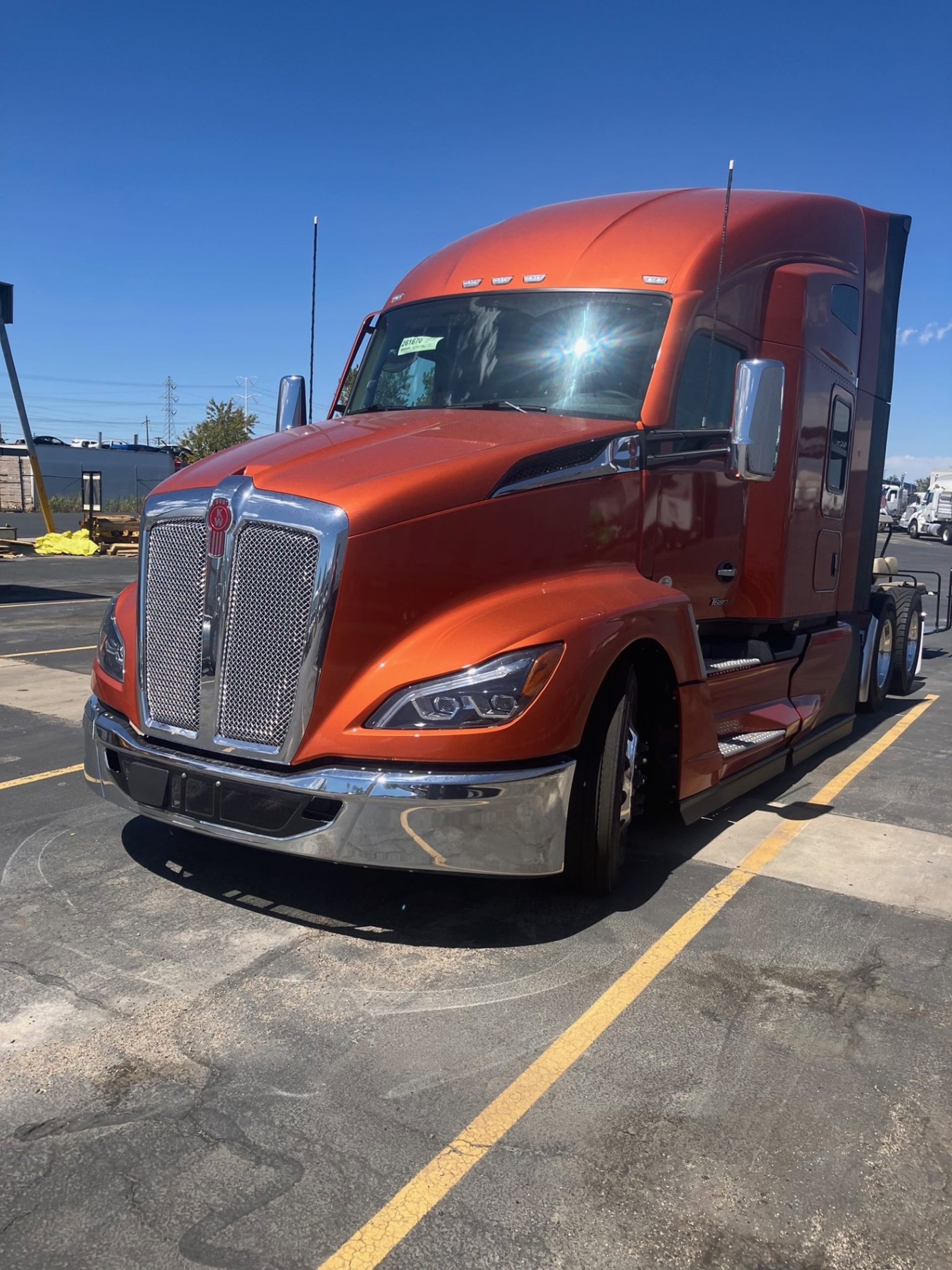 2027 Kenworth T680 Next Gen 2027 Kenworth T680 Next Gen - image 2 of 5