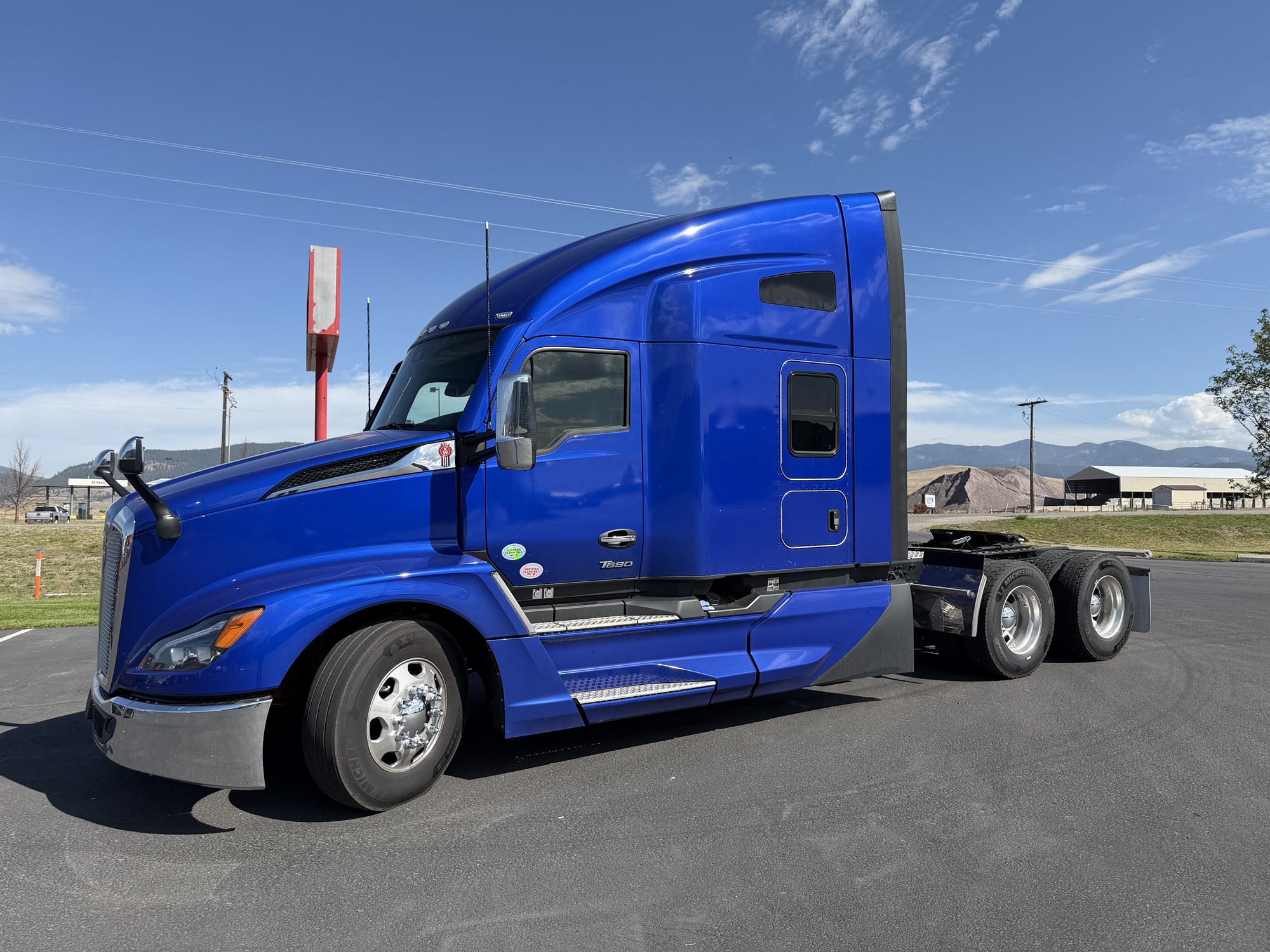 2027 Kenworth T680 Next Gen 2027 Kenworth T680 Next Gen - image 1 of 6