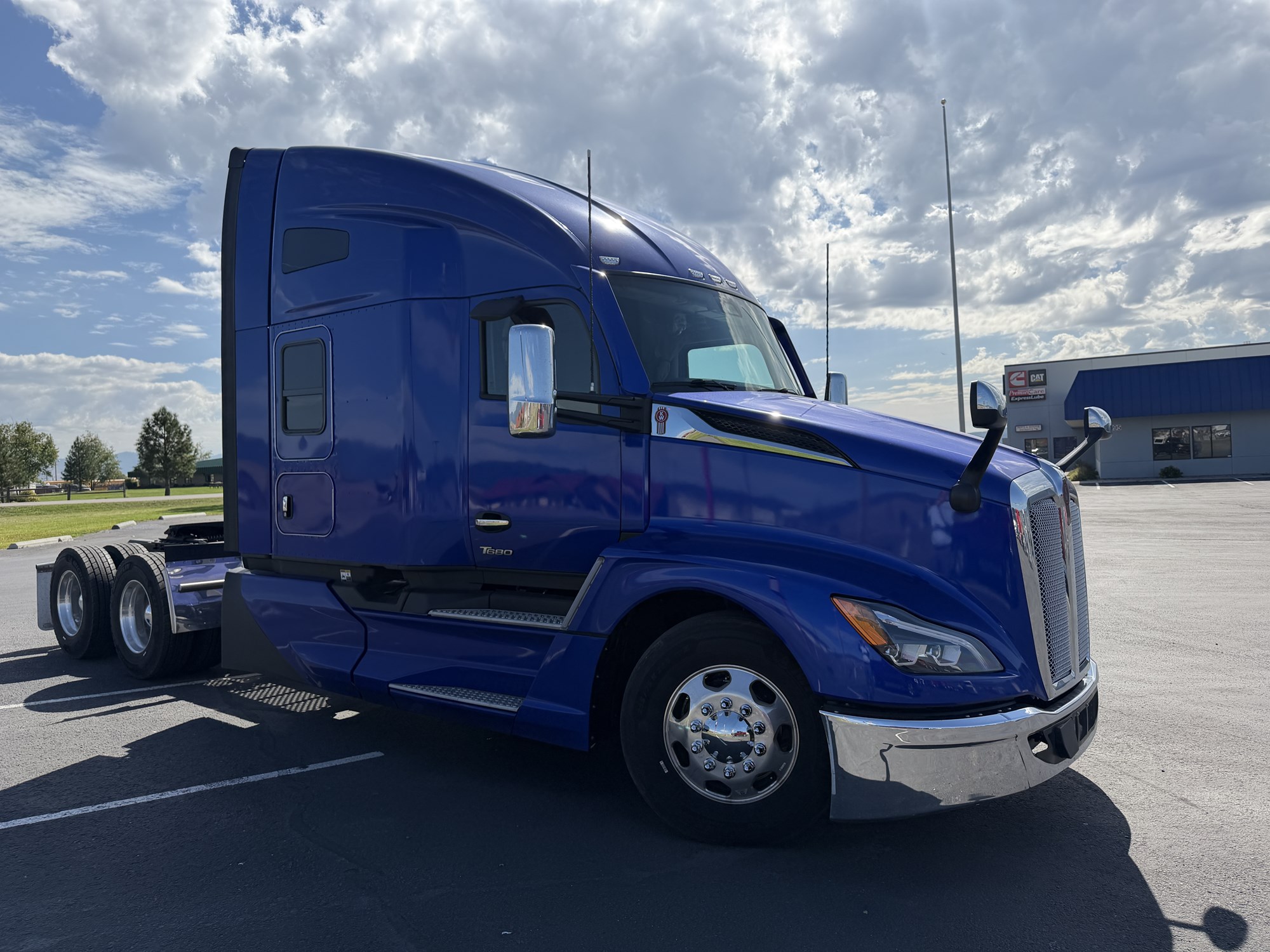 2027 Kenworth T680 Next Gen 2027 Kenworth T680 Next Gen - image 3 of 6