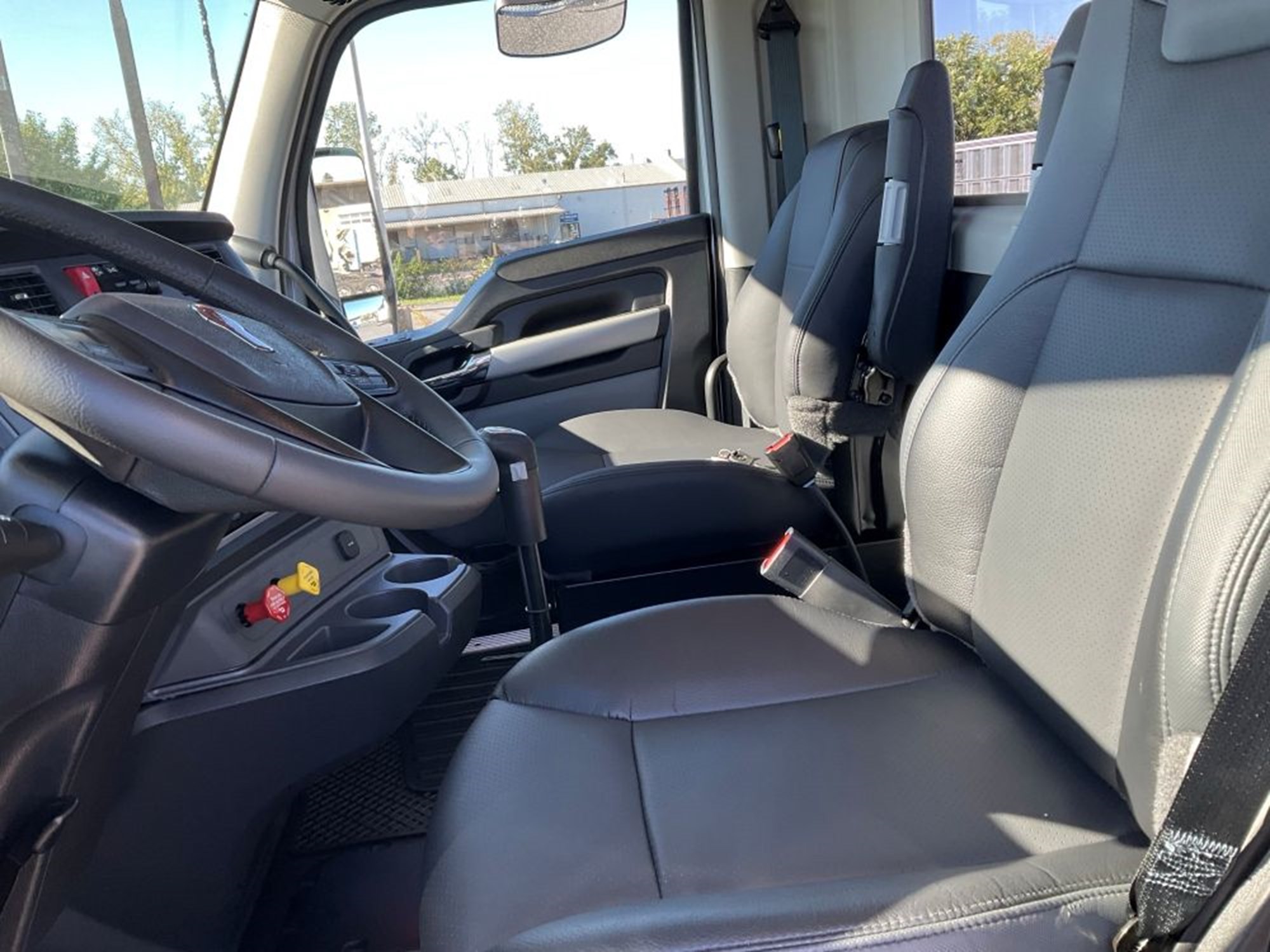 2027 Kenworth T880 VJ277244-10 2027 Kenworth T880 VJ277244-10