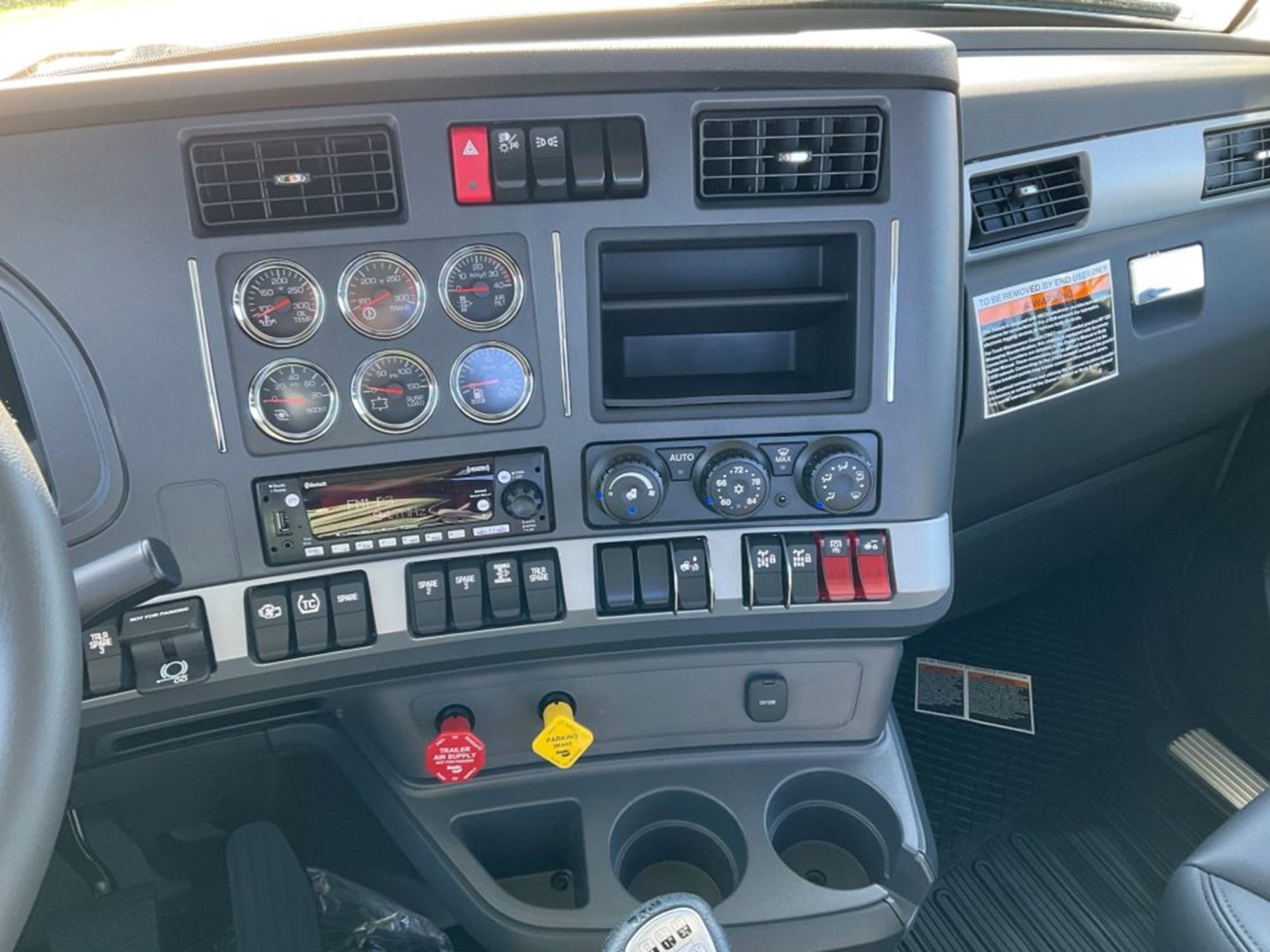 2027 Kenworth T880 VJ277244-13 2027 Kenworth T880 VJ277244-13