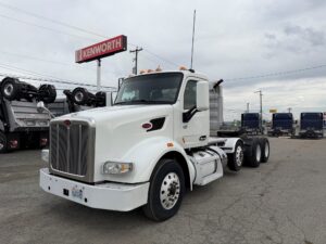 2015 Peterbilt 567 FD261218U-01