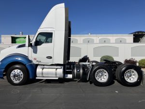 2016 Kenworth T680 GJ473822C-01