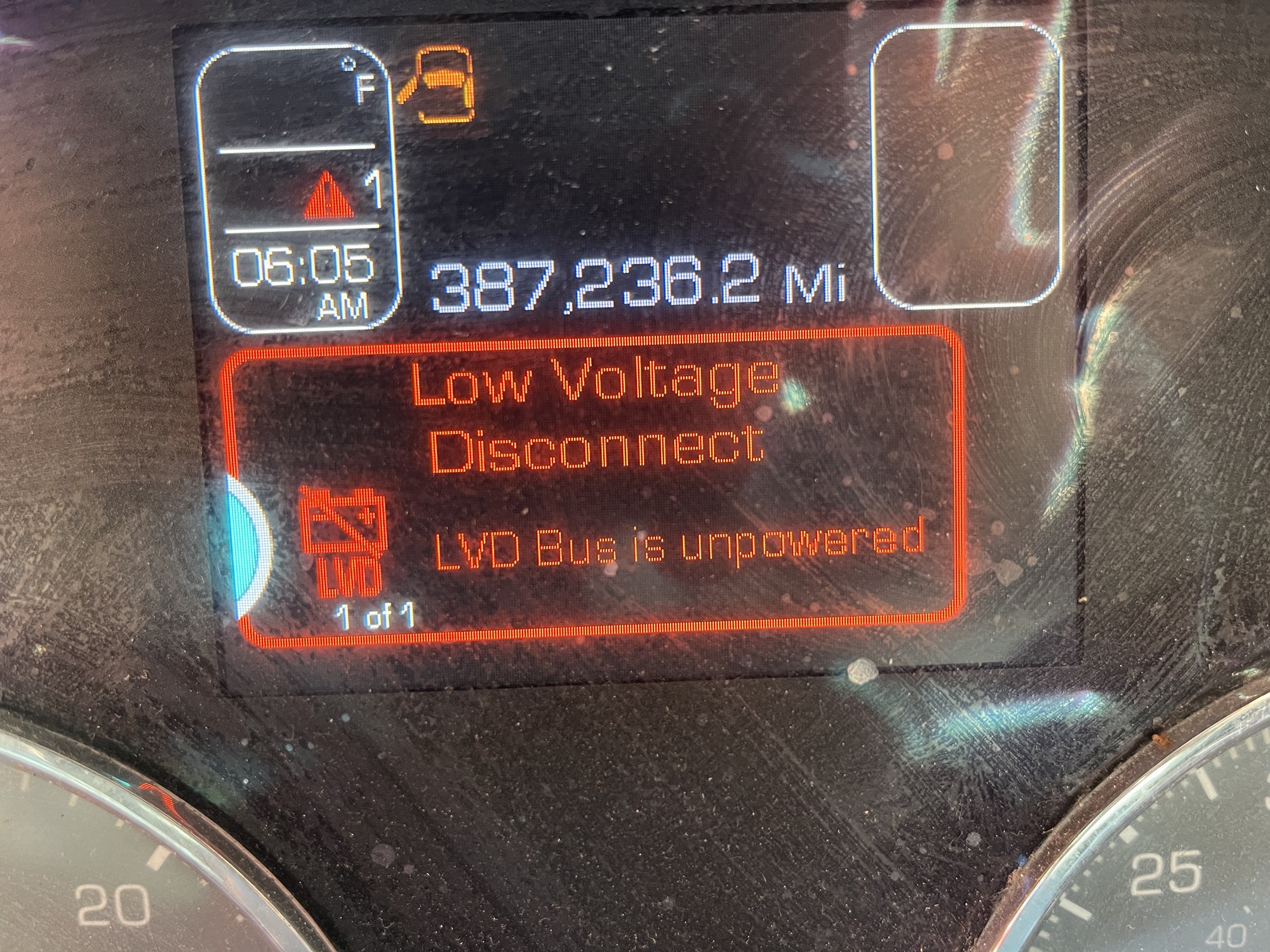 2020 Kenworth T680 2020 Kenworth T680 - image 2 of 2