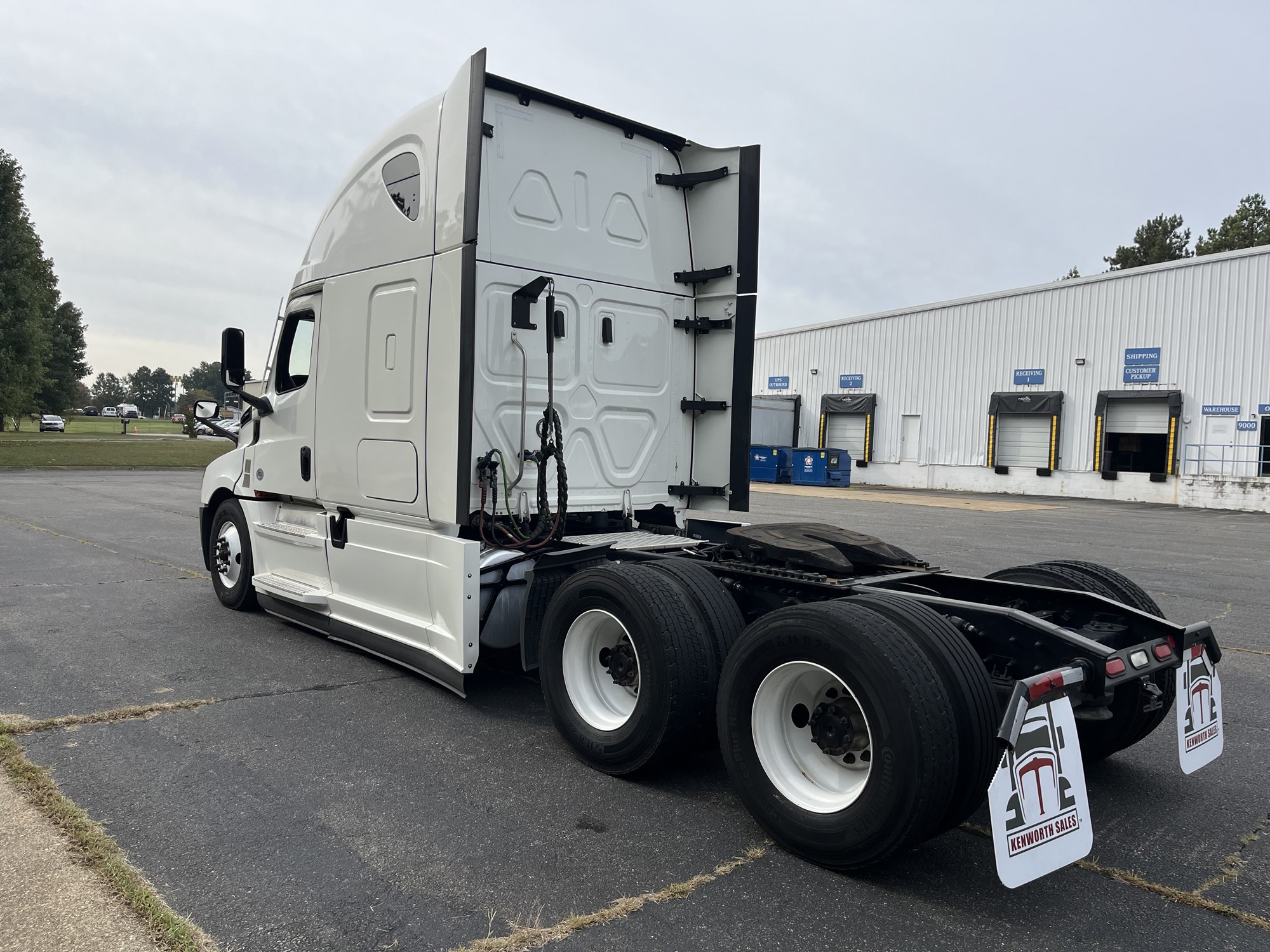 2022 Freightliner Cascadia - image 6 of 6