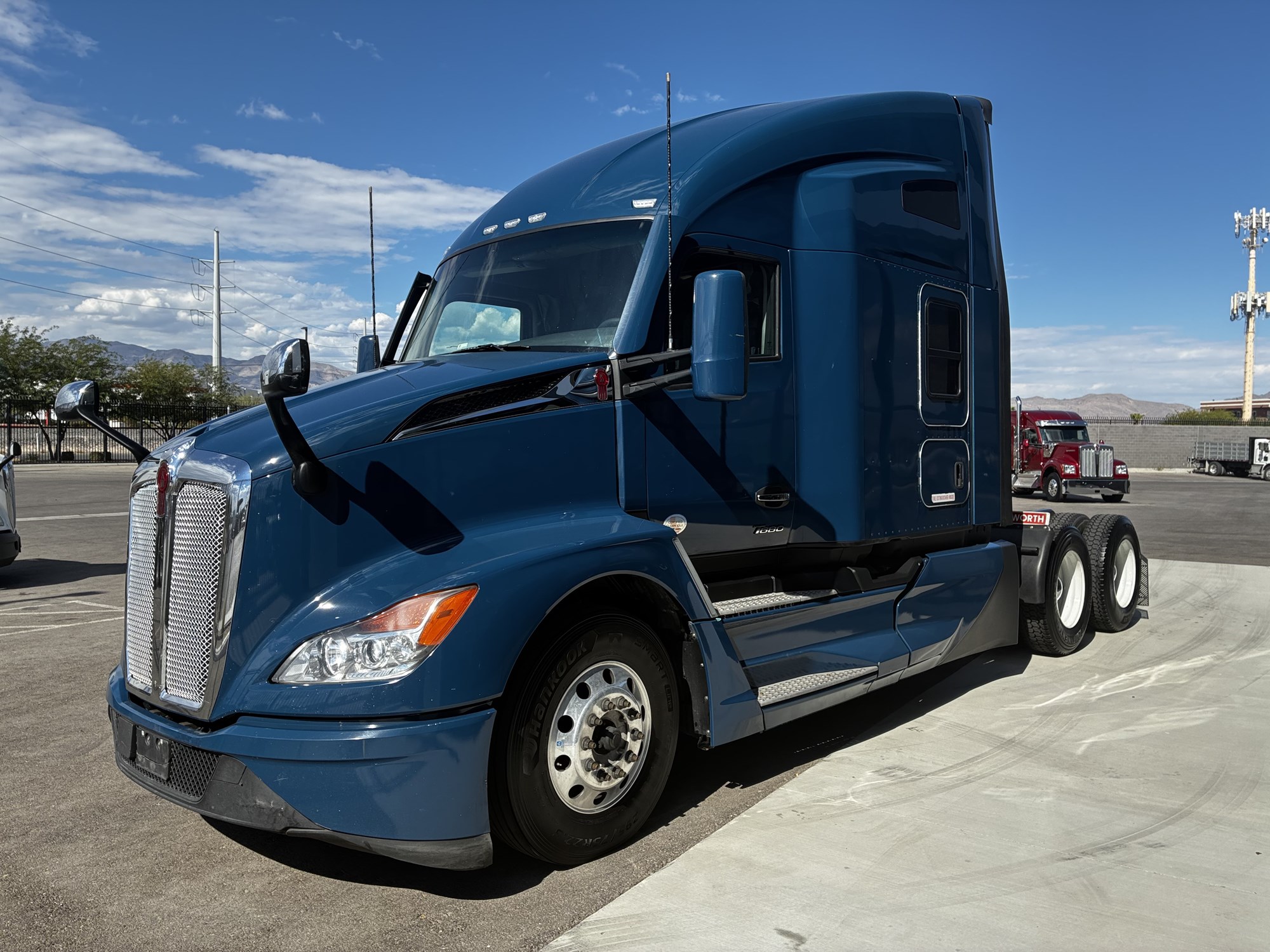 2023 Kenworth T680 Next Gen PJ222240U-09 2023 Kenworth T680 Next Gen PJ222240U-09