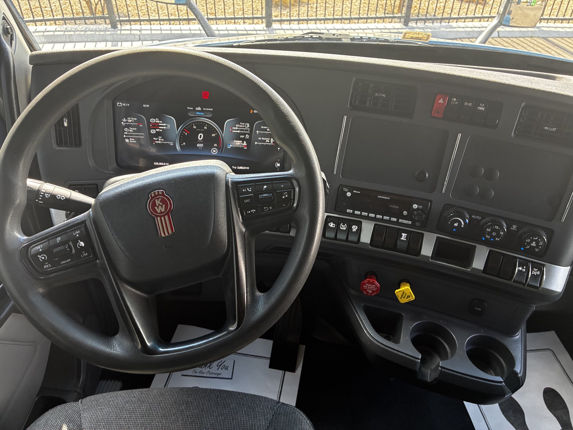 2023 Kenworth T680 Next Gen PJ222240U-19 2023 Kenworth T680 Next Gen PJ222240U-19