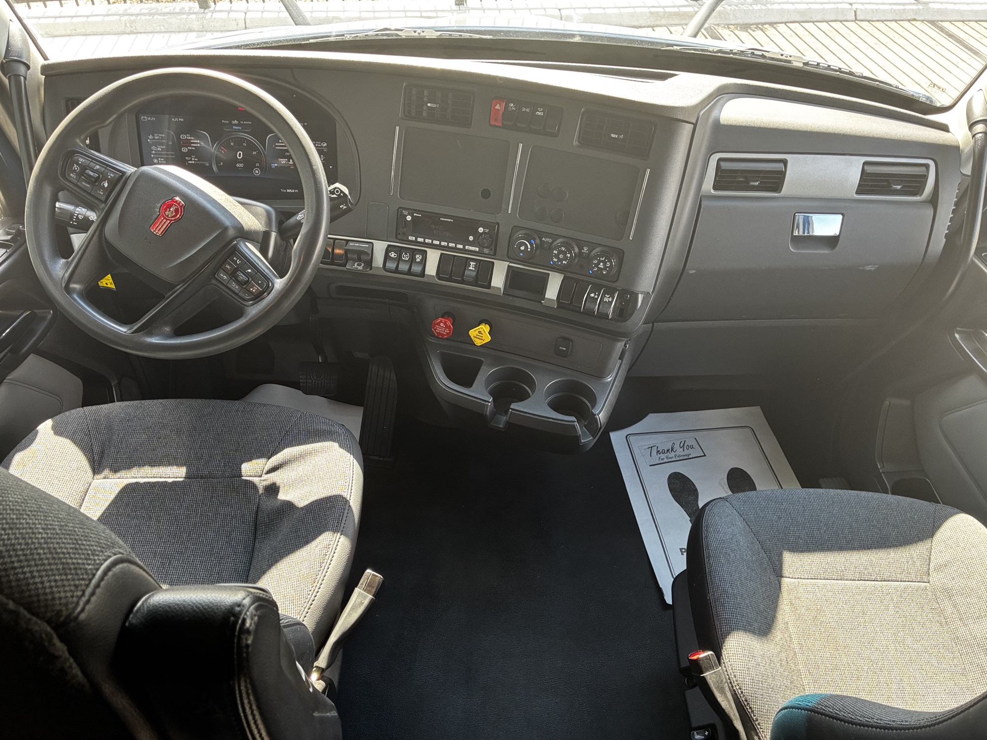 2023 Kenworth T680 Next Gen PJ222250U-18 2023 Kenworth T680 Next Gen PJ222250U-18