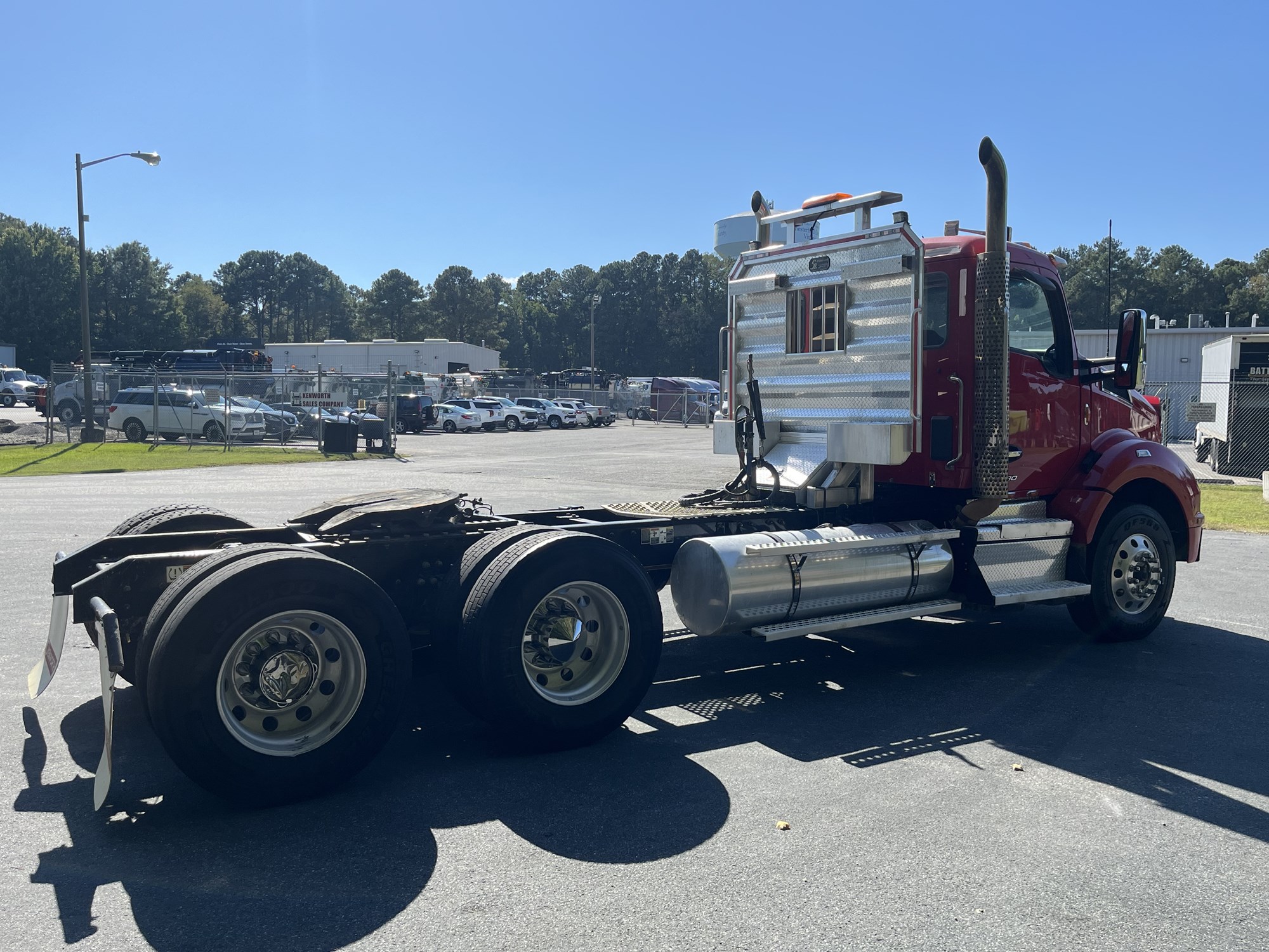 2024 Kenworth T880 2024 Kenworth T880 - image 4 of 6