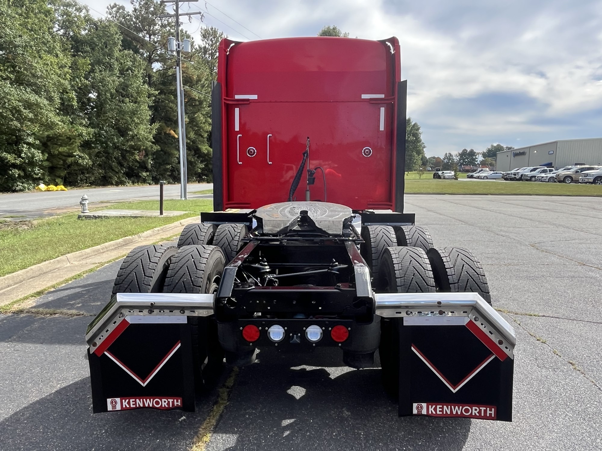 2024 Kenworth W900B 2024 Kenworth W900B - image 5 of 6